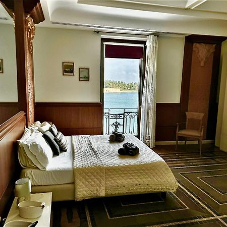 Regina Del Porto Apartment Brindisi Luaran gambar