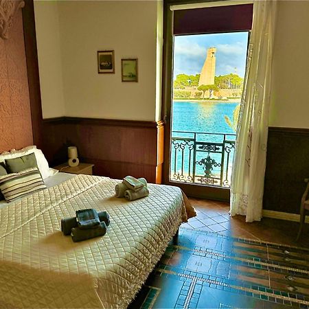 Regina Del Porto Apartment Brindisi Luaran gambar