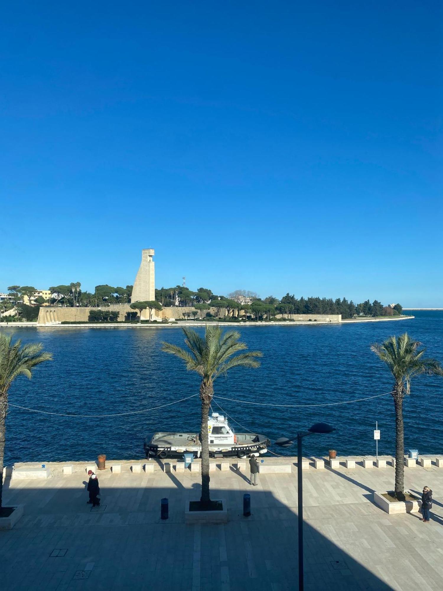 Regina Del Porto Apartment Brindisi Luaran gambar