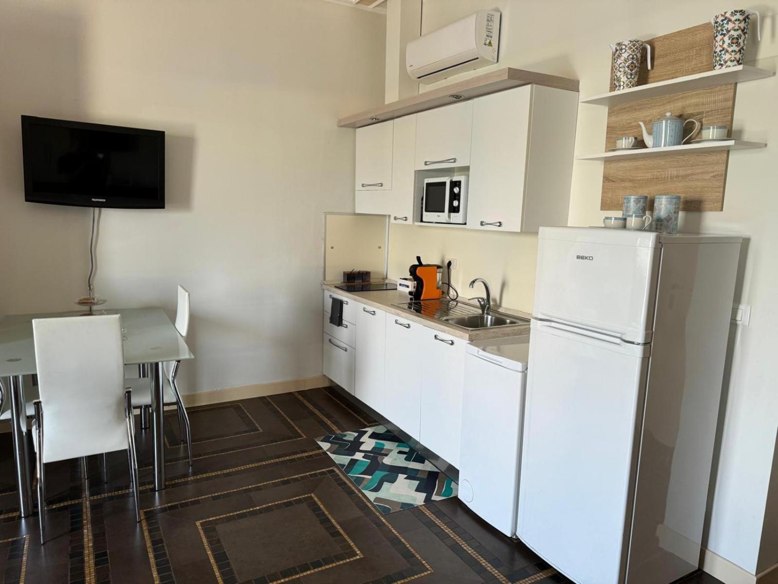 Regina Del Porto Apartment Brindisi Luaran gambar
