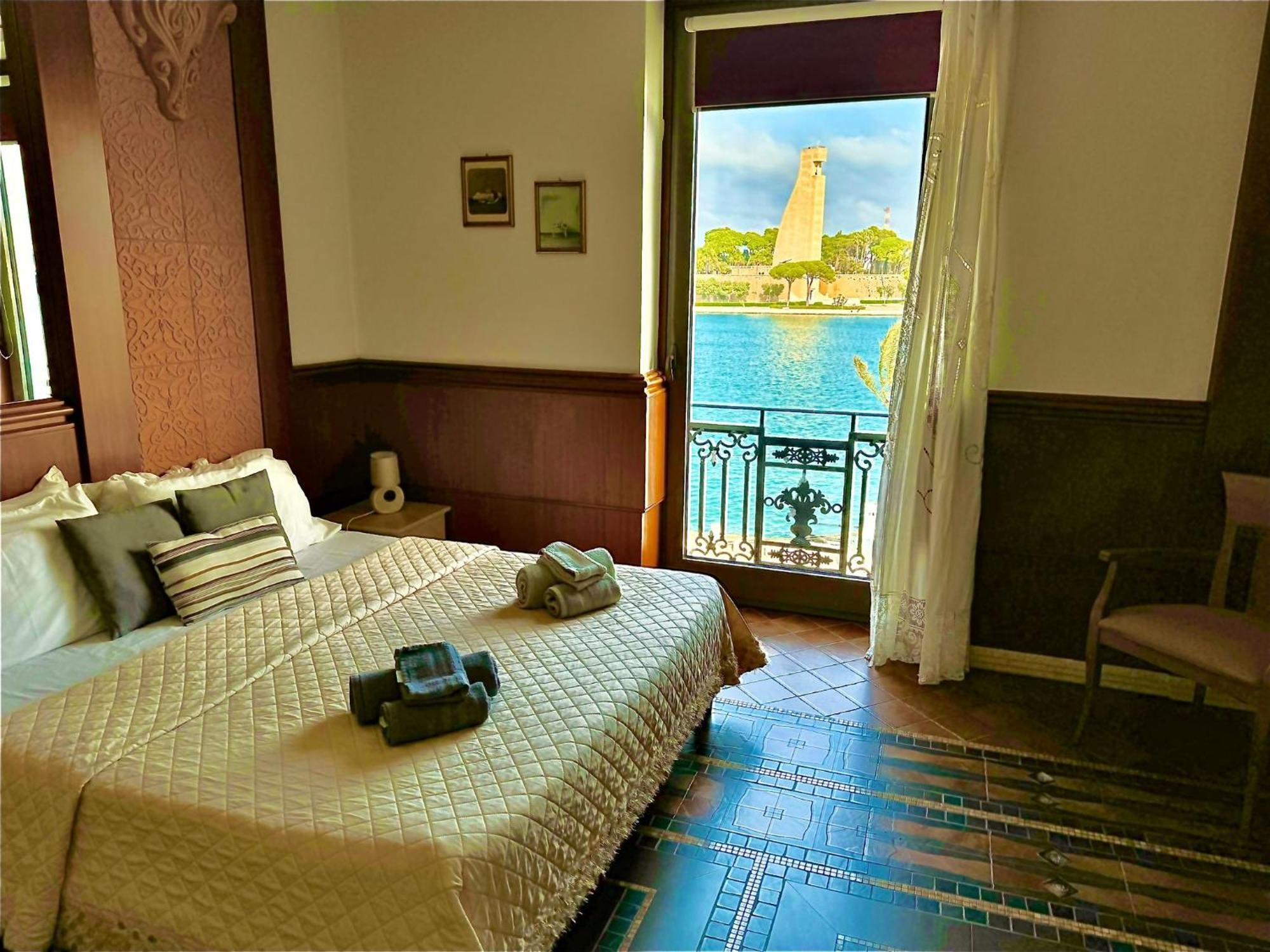 Regina Del Porto Apartment Brindisi Luaran gambar